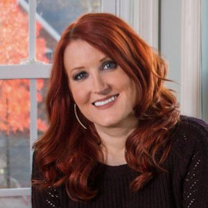 headshot-christine-gallagher